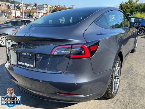 Used 2022 Tesla Model 3 Long Range AWD/4WD image 85