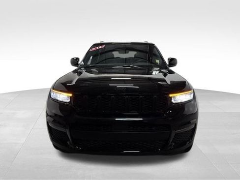 New 2025 Jeep Grand Cherokee L Limited w/ Black Appearance Package image 3