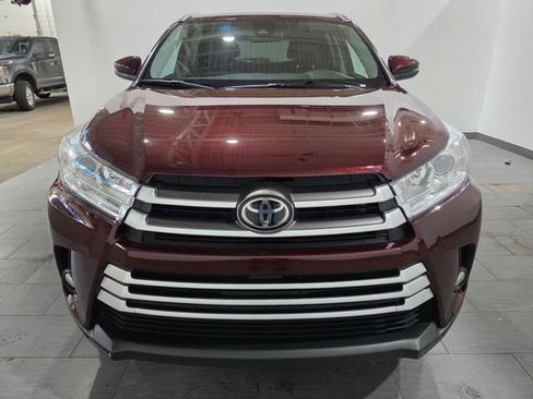Used 2019 Toyota Highlander XLE image 8