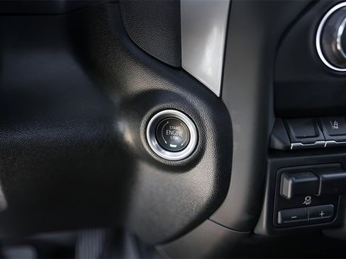 Used 2024 Chevrolet Silverado 2500 Custom w/ Custom Value Package image 16