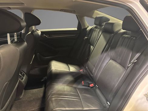 Used 2018 Honda Accord EX-L image 10