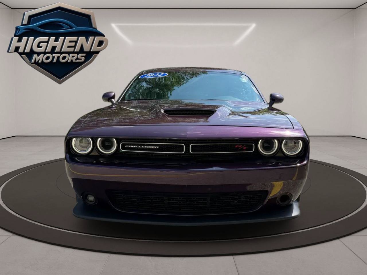 Used 2022 Dodge Challenger R/T RWD image 9