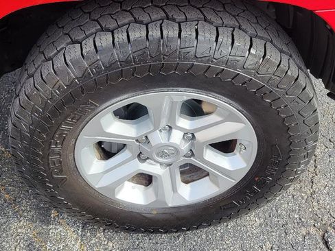 Used 2018 Toyota 4Runner SR5 image 10