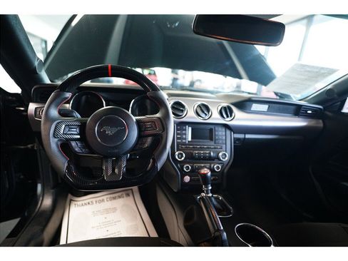 Used 2016 Ford Mustang Coupe image 12