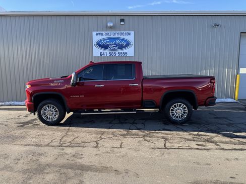 Used 2021 Chevrolet Silverado 2500 High Country image 1