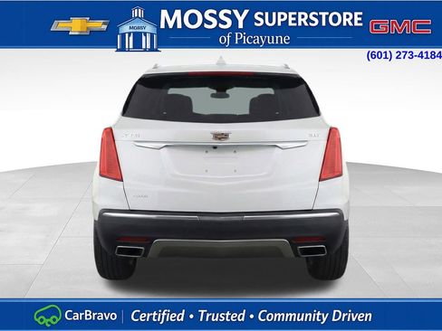 Used 2018 Cadillac XT5 Platinum w/ Driver Assist Package image 9