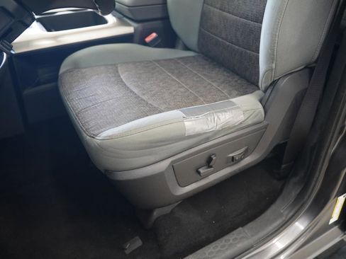 Used 2016 RAM 1500 Lone Star RWD image 25