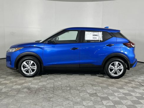 Used 2025 Nissan Kicks Play S FWD image 5