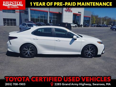 Certified 2024 Toyota Camry SE w/ Cold Weather Package FWD image 8