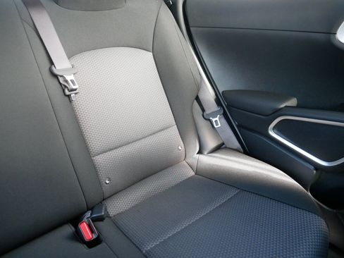 Certified 2025 Kia Soul LX w/ LX Technology Package FWD image 14