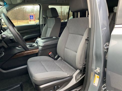 Used 2018 Chevrolet Tahoe LS w/ All-Season Package image 11