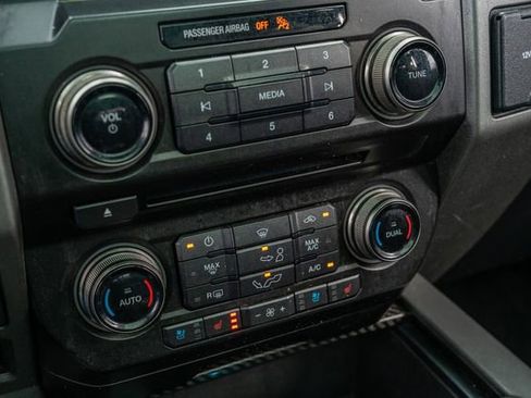 Used 2018 Ford F150 Raptor w/ Equipment Group 802A Luxury image 30