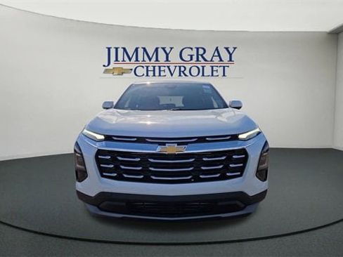 New 2026 Chevrolet Equinox LT w/ Convenience Package II image 8