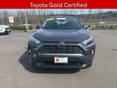Used 2022 Toyota RAV4 XLE Premium AWD/4WD image 2