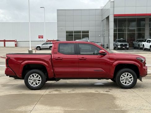 New 2026 Toyota Tacoma SR5 image 3