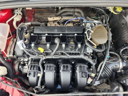 Used 2015 Ford Focus SE image 26