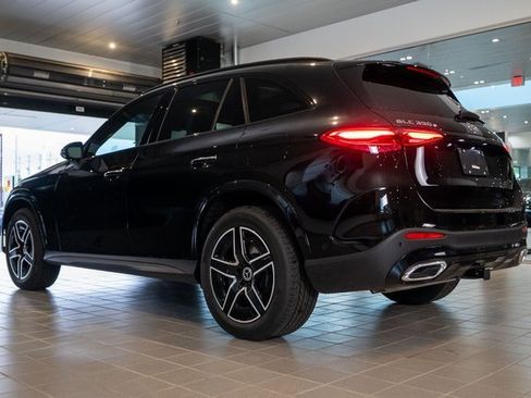 Used 2026 Mercedes-Benz GLC 350e GLC 350e image 3