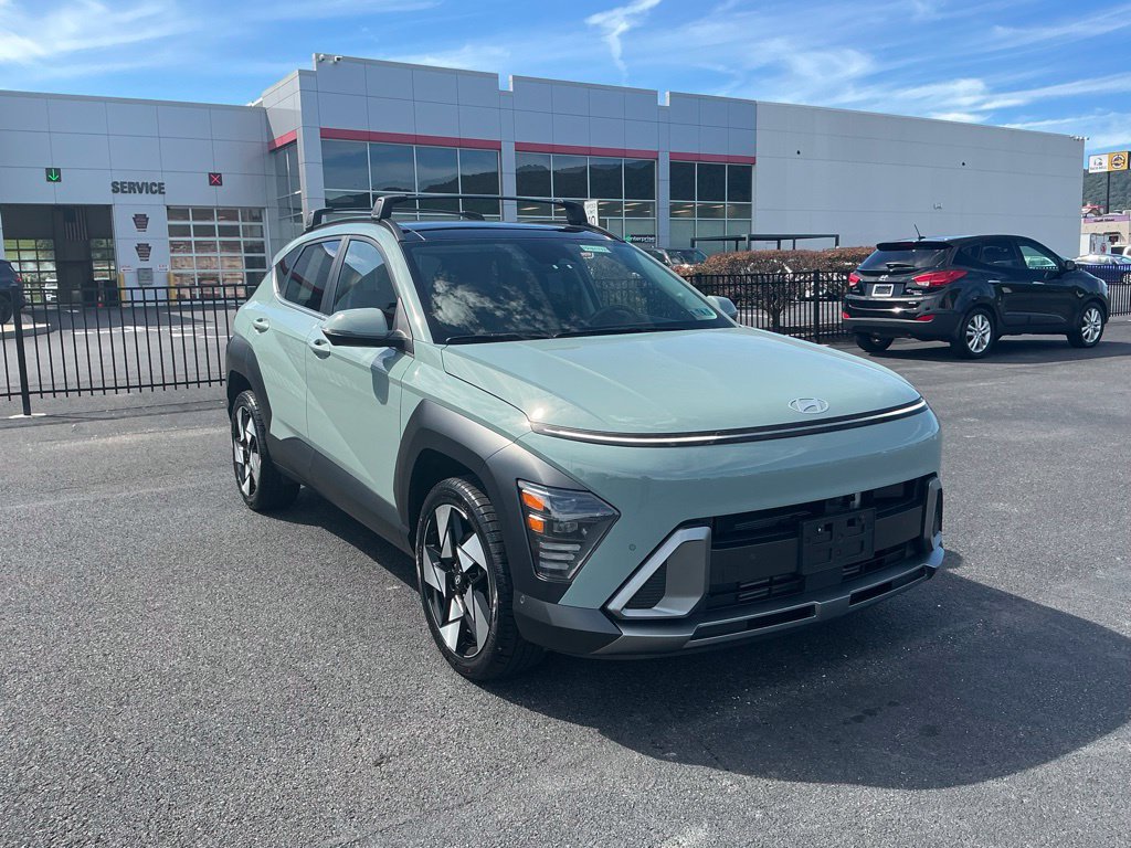 Certified 2024 Hyundai Kona Limited AWD/4WD image 3