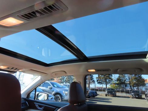 Used 2022 Subaru Ascent Touring image 36