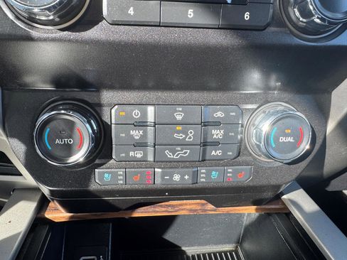 Used 2020 Ford F150 Lariat image 19