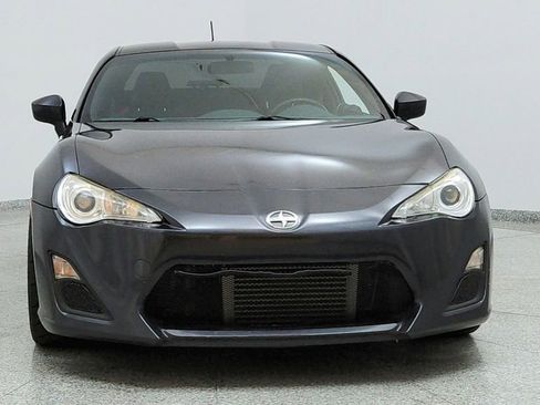 Used 2014 Scion FR-S image 8
