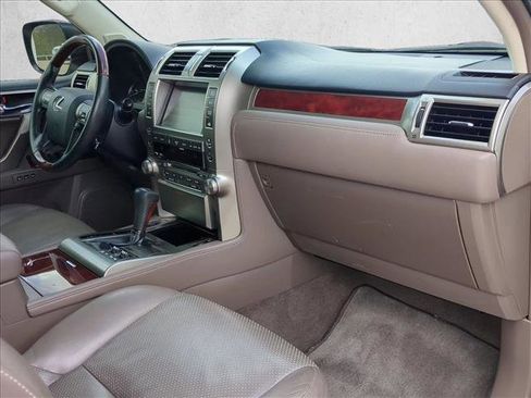 Used 2011 Lexus GX 460 w/ Comfort Plus Pkg image 23