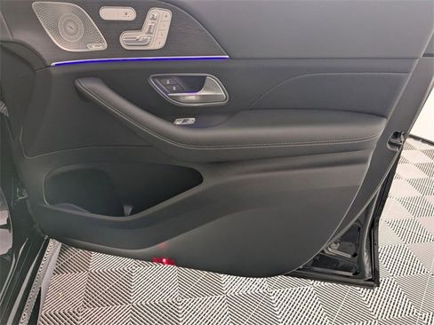 Used 2023 Mercedes-Benz GLE 450 4MATIC image 35