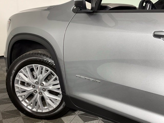 Used 2025 GMC Acadia Elevation w/ Elevation Premium Package FWD image 39