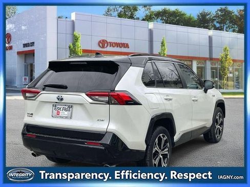 Used 2024 Toyota RAV4 XSE w/ Weather Package image 6