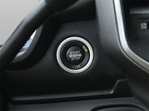 Used 2024 RAM 3500 Big Horn image 34