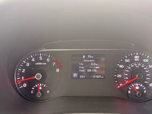 Used 2021 Kia Soul LX image 19