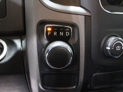 Used 2018 RAM 1500 Express image 38