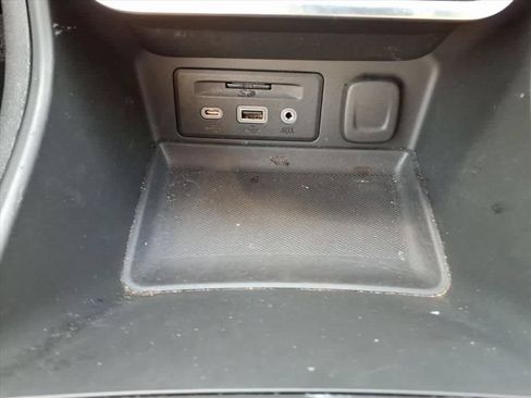 Used 2021 GMC Terrain SLT w/ Infotainment Package II AWD/4WD image 29