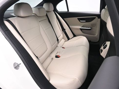 Used 2023 Mercedes-Benz C 300 4MATIC Sedan image 22