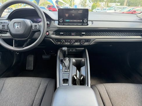 Used 2023 Honda Accord EX image 12