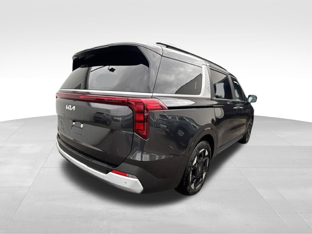 Certified 2026 Kia Carnival EX FWD image 6