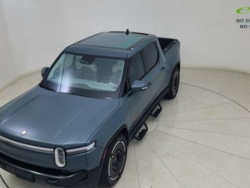 Used 2025 Rivian R1T Premium AWD/4WD image 78