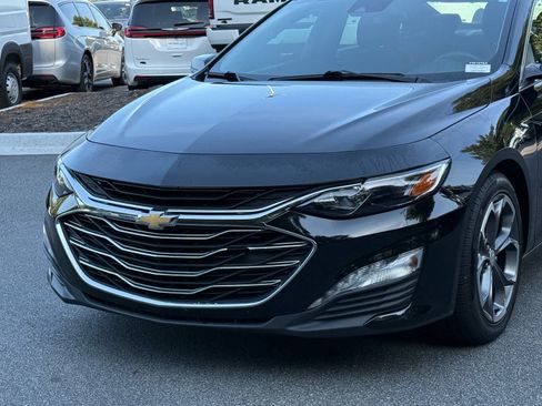 Used 2024 Chevrolet Malibu LT w/ LPO, Floor Liner Package FWD image 9