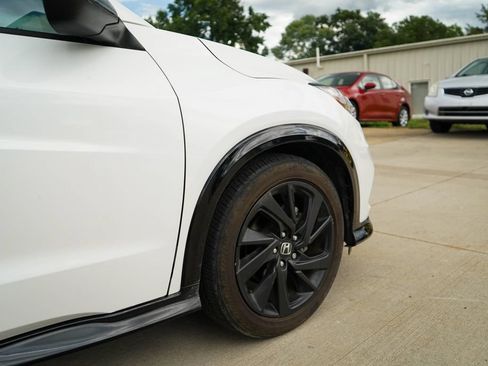 Used 2022 Honda HR-V Sport image 18