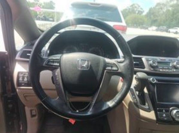 Used 2017 Honda Odyssey EX-L image 4