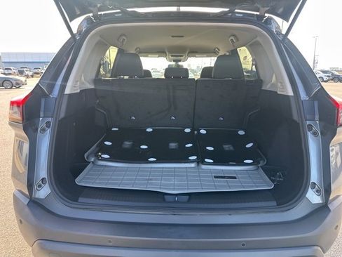 Used 2021 Nissan Rogue S image 20