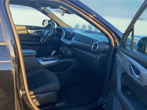 Used 2021 Chevrolet Blazer LT image 13