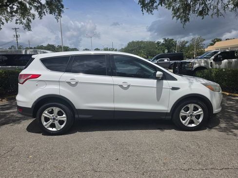 Used 2015 Ford Escape SE FWD image 5