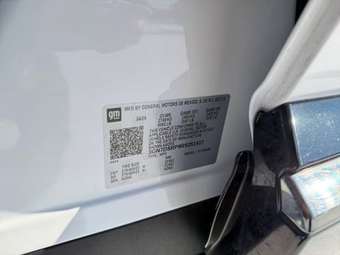 Used 2024 Chevrolet Equinox EV RS w/ Active Safety Package 3 image 22