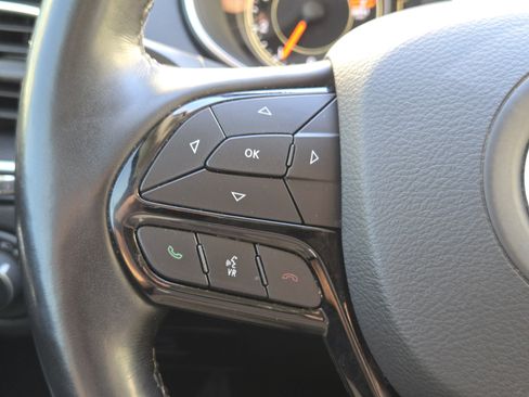 Used 2021 Jeep Cherokee Altitude image 29