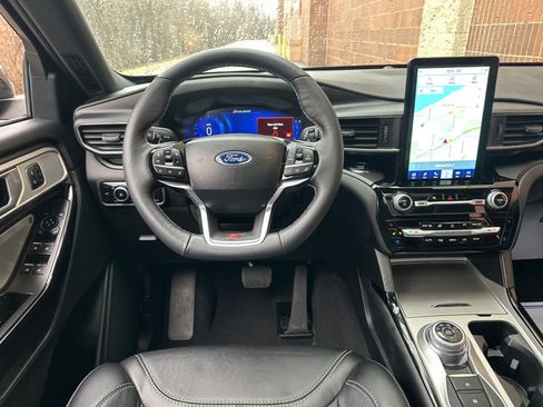 Used 2023 Ford Explorer ST w/ Equipment Group 401A image 15
