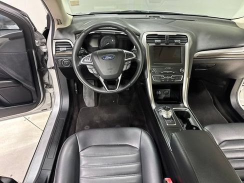 Used 2019 Ford Fusion SEL FWD image 14