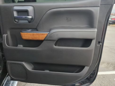 Used 2018 Chevrolet Silverado 2500 High Country w/ Duramax Plus Package image 35