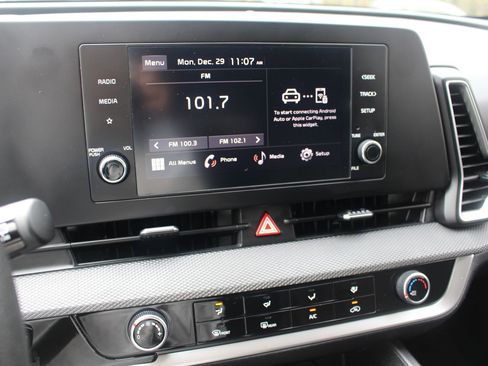 Certified 2024 Kia Sportage LX image 26