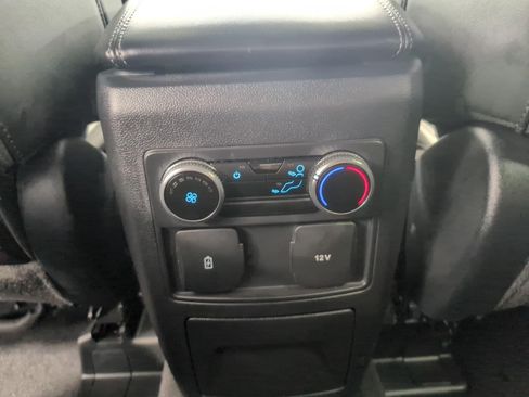 Used 2024 Ford Explorer XLT w/ Equipment Group 202A AWD/4WD image 22